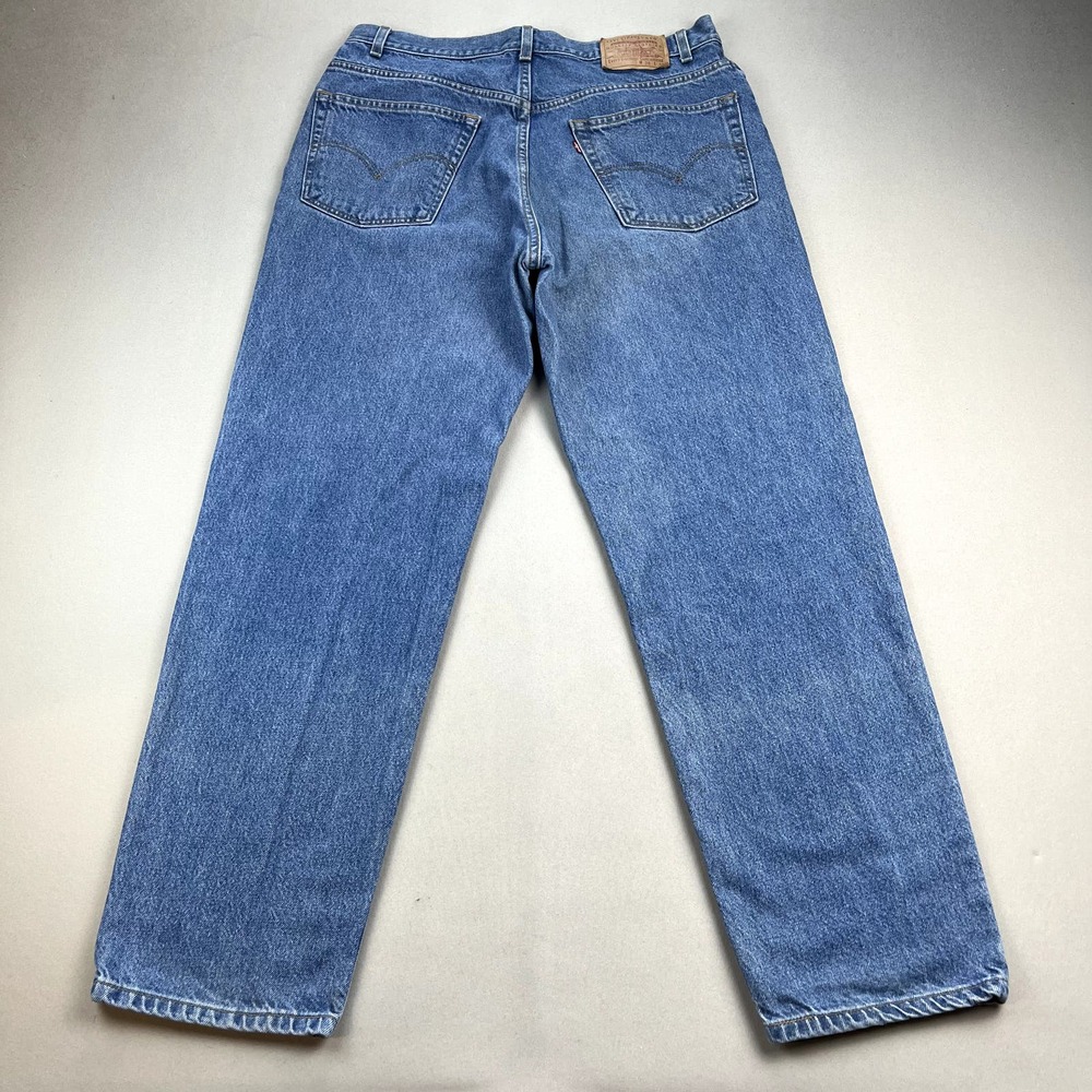 Vintage Levis Jeans Mens 38x32 Blue Denim Relaxed Fit Straight Leg Stone Wash